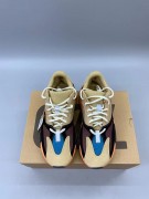 Yeezy Boost 700 'Enflame Amber'_微信图片_2021080415153114